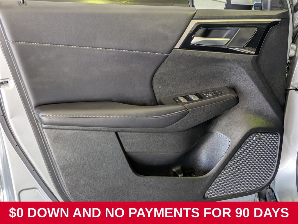 Used 2025 Mitsubishi Outlander SE AWD/4WD image 11