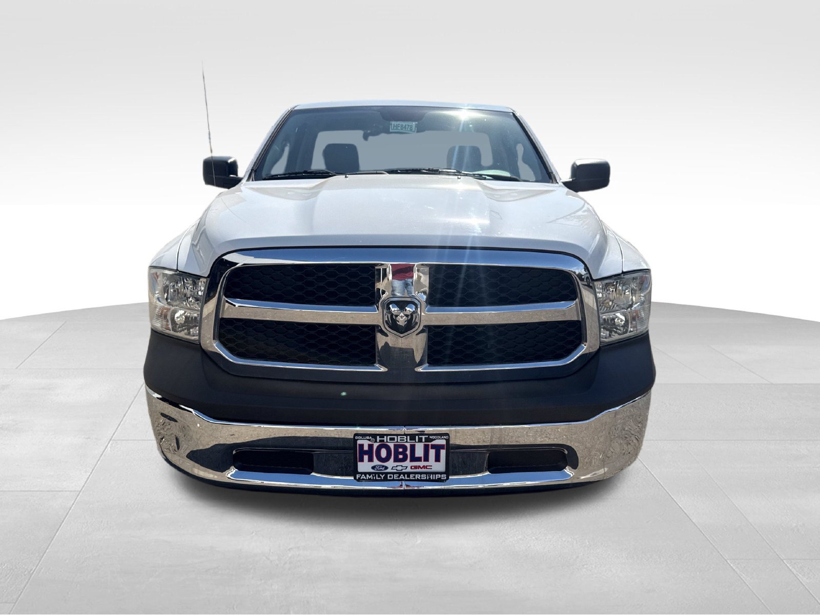 Used 2018 RAM 1500 Tradesman w/ Chrome Appearance Group RWD image 8