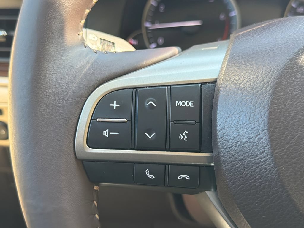Used 2016 Lexus ES 350 w/ Premium Package w/Wood Trim FWD image 37