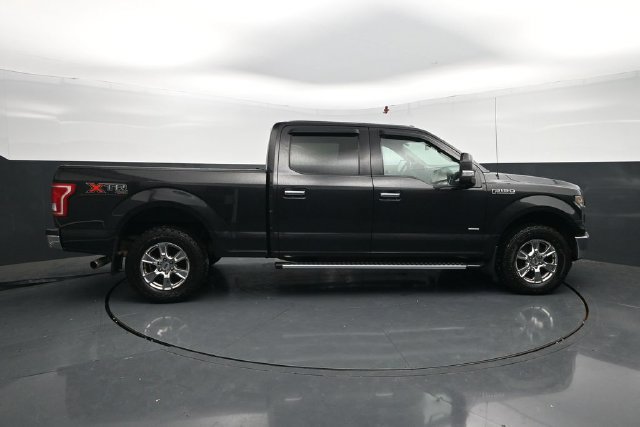 Used 2015 Ford F150 XLT w/ Equipment Group 301A Mid AWD/4WD image 11