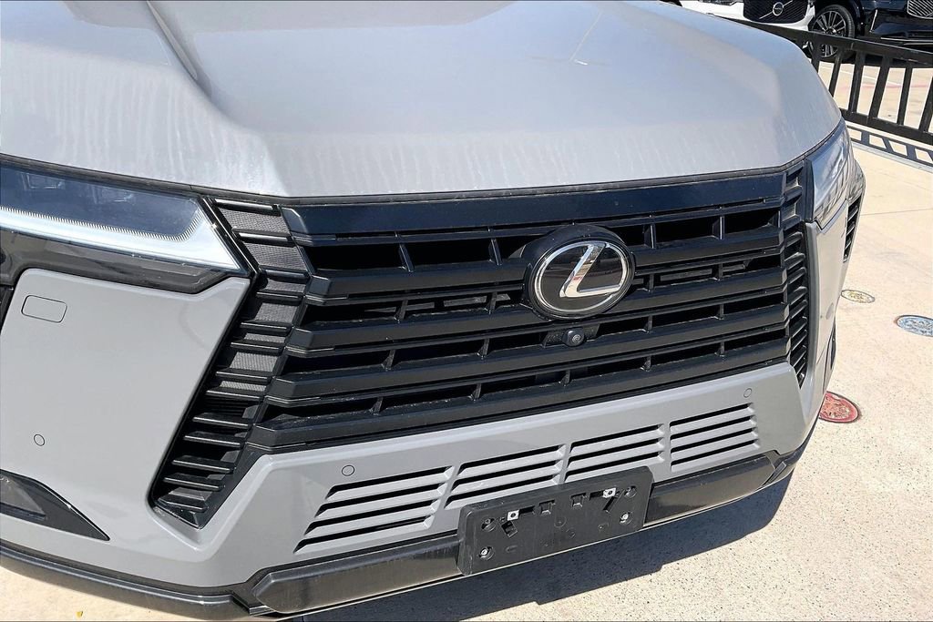 Used 2024 Lexus GX 550 w/ Accessory Package (Z1) image 35