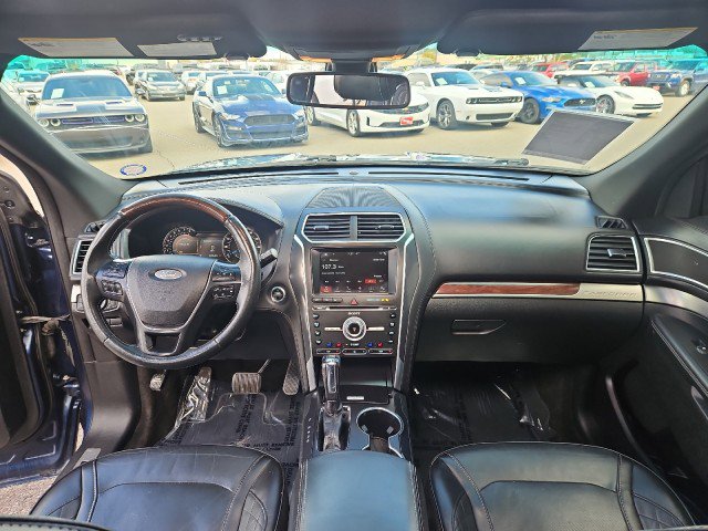 Used 2017 Ford Explorer Platinum image 22