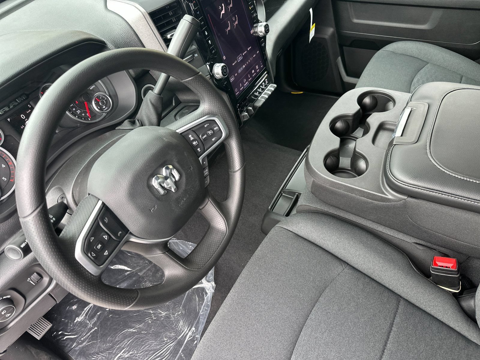 New 2026 RAM 3500 Tradesman AWD/4WD image 10