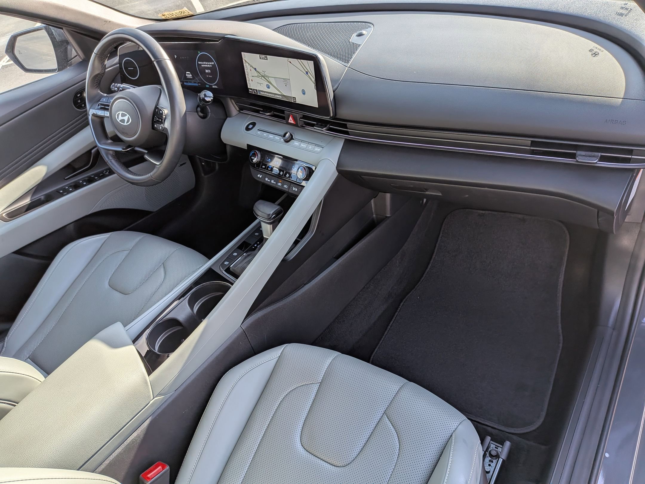 Used 2025 Hyundai Elantra Limited image 38