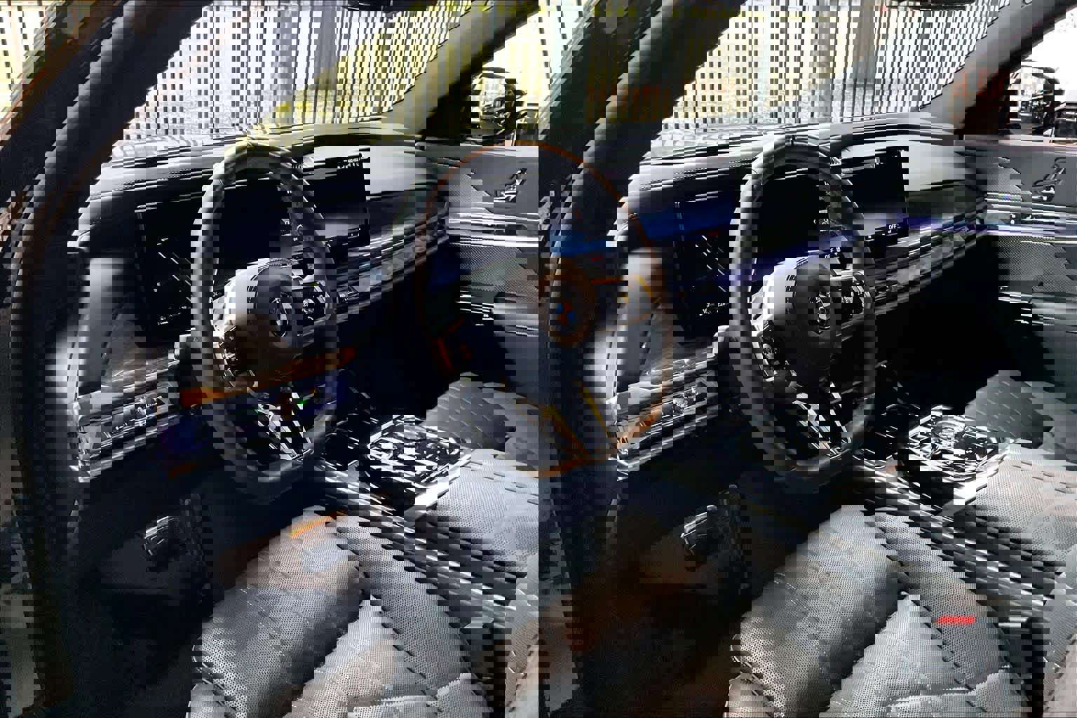 Used 2025 BMW 740i image 17