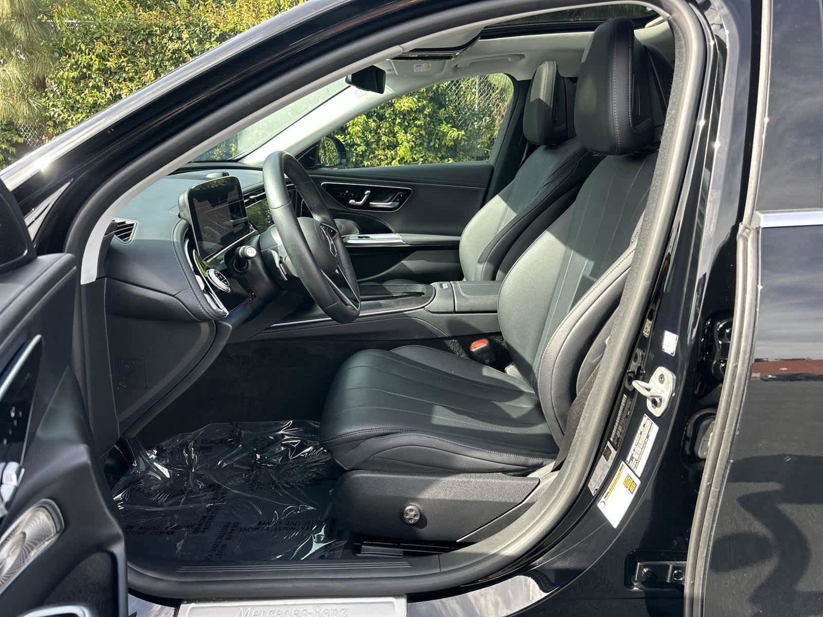 Used 2024 Mercedes-Benz E 350 4MATIC Sedan image 12