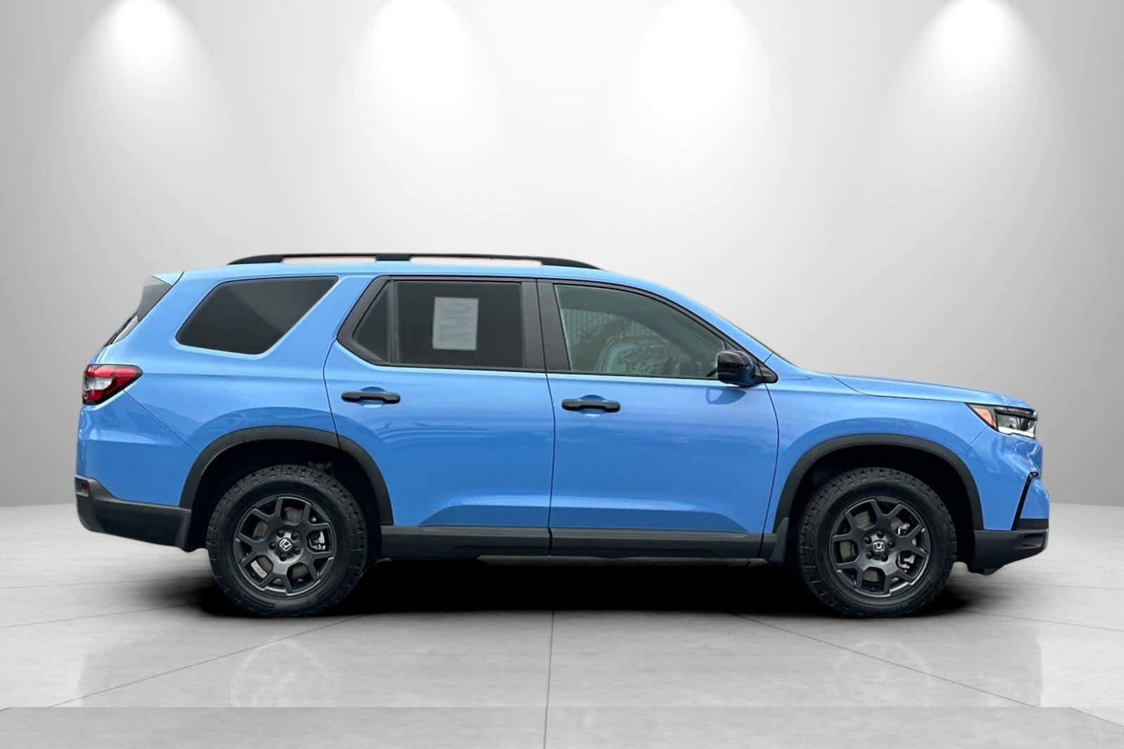 Used 2024 Honda Pilot TrailSport image 8