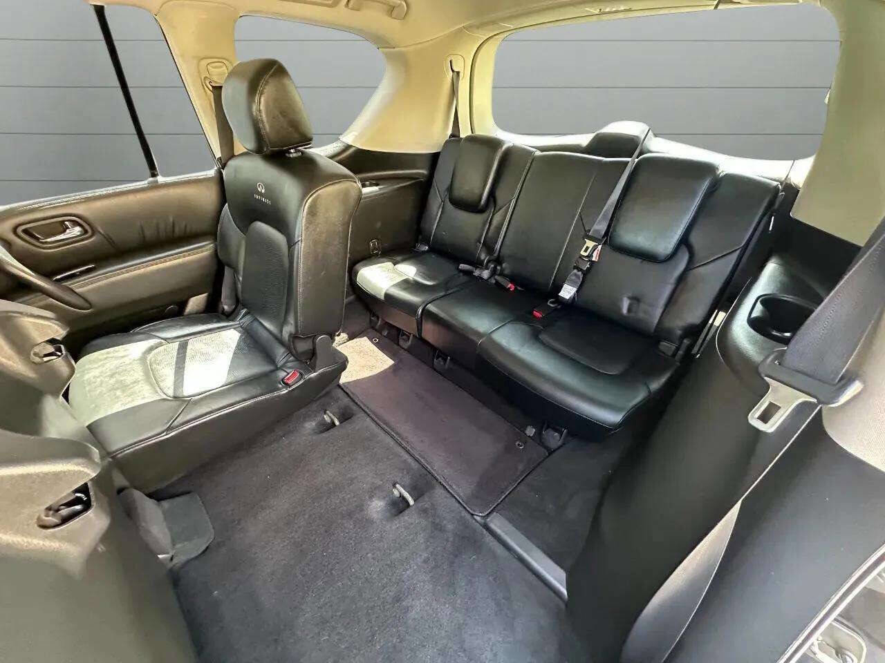 Used 2011 INFINITI QX56 4WD w/ Theater Pkg image 34