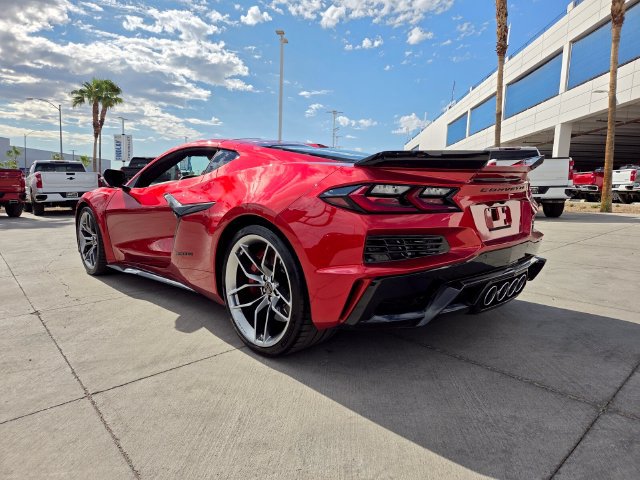 Used 2025 Chevrolet Corvette Z06 RWD image 4