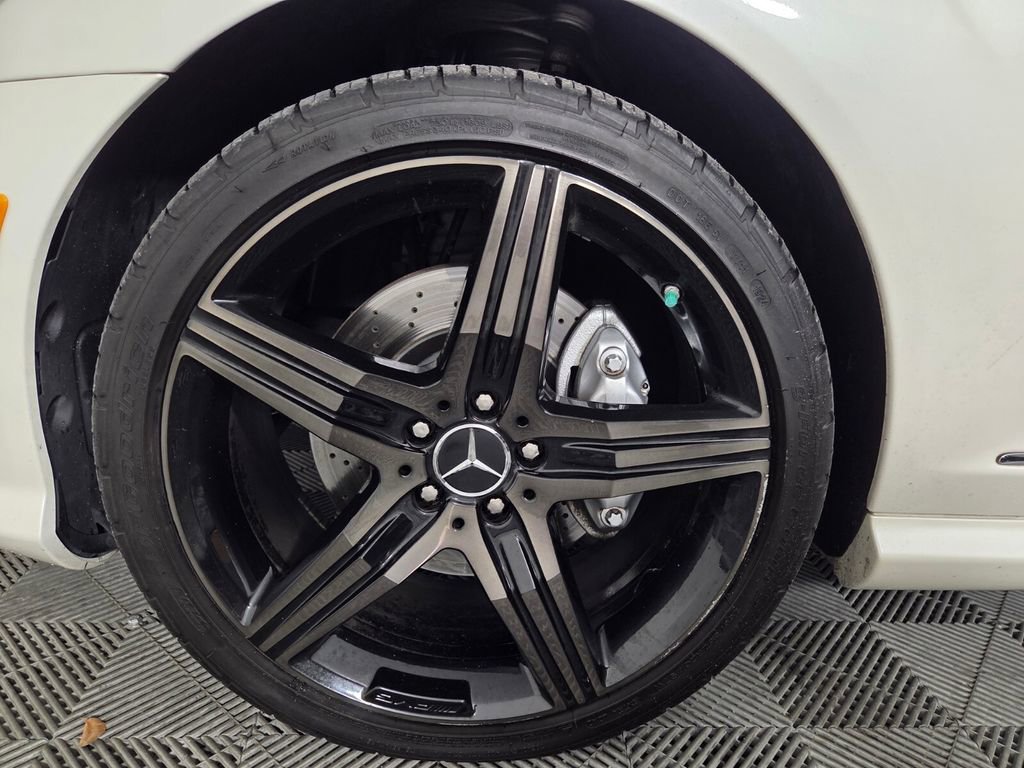Used 2011 Mercedes-Benz S 550 4MATIC image 8