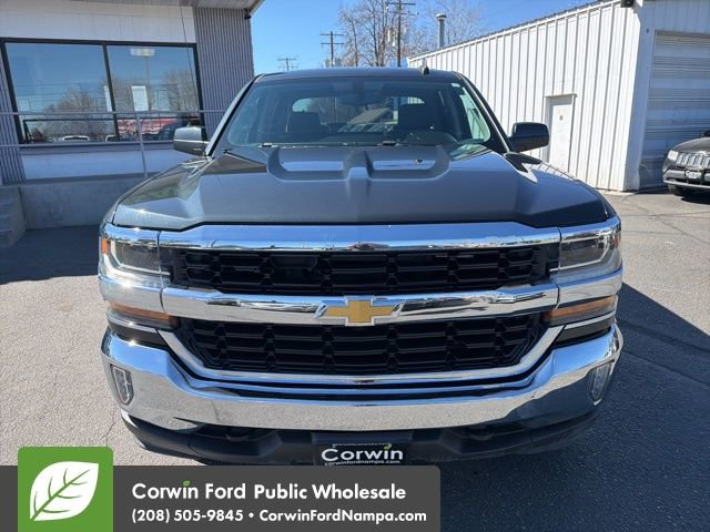 Used 2018 Chevrolet Silverado 1500 LT w/ All Star Edition AWD/4WD image 2