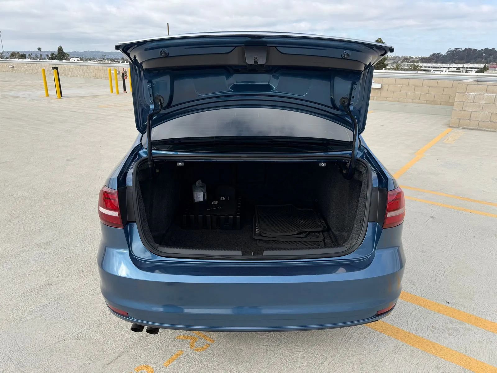 Used 2017 Volkswagen Jetta SEL image 22