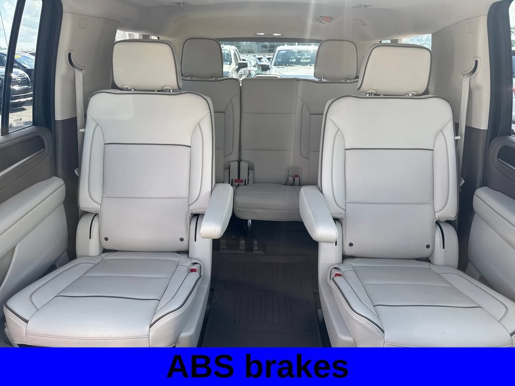 Used 2024 GMC Yukon XL Denali w/ Advanced Technology Package AWD/4WD image 14