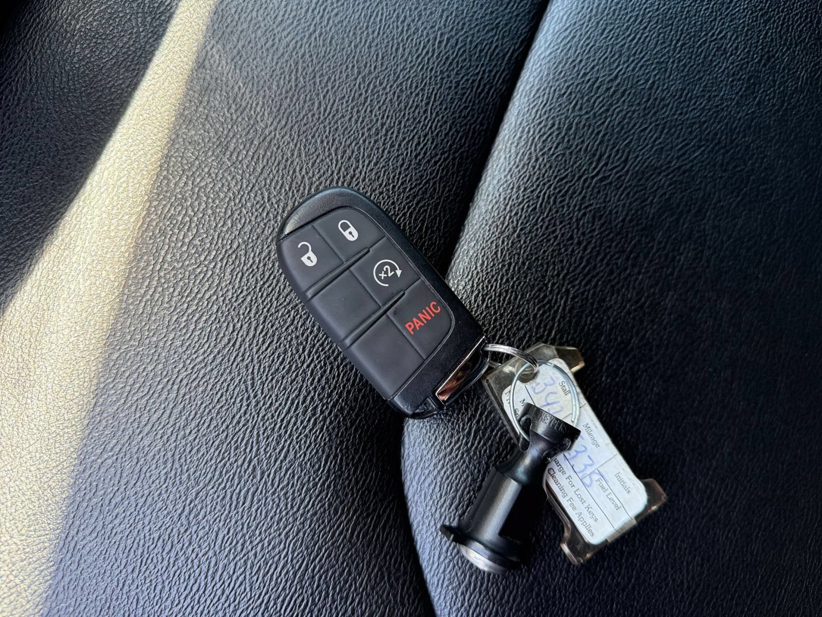 Used 2025 Jeep Compass Limited AWD/4WD image 19