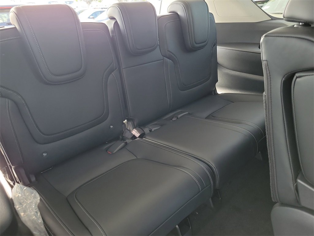 New 2026 Nissan Armada SV image 19