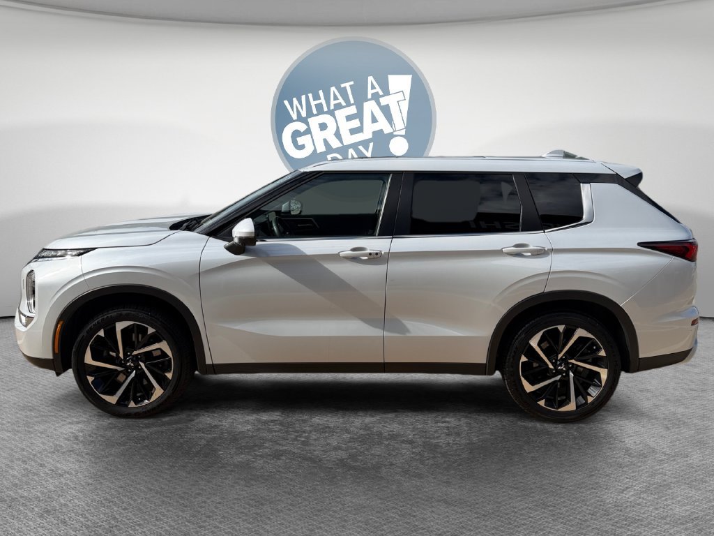 Used 2022 Mitsubishi Outlander SE AWD/4WD image 7