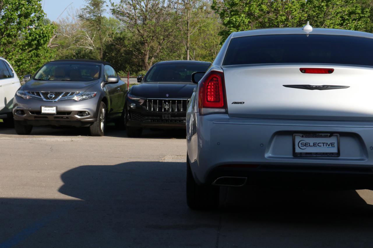 Used 2021 Chrysler 300 Touring L w/ Popular Equipment Group AWD/4WD image 11
