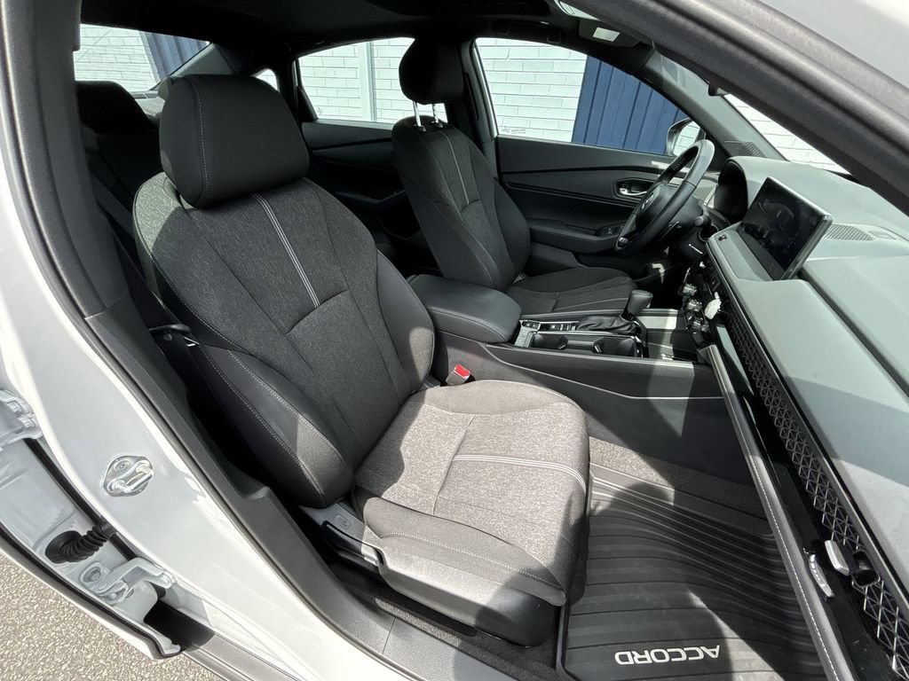 Used 2025 Honda Accord Sport image 27