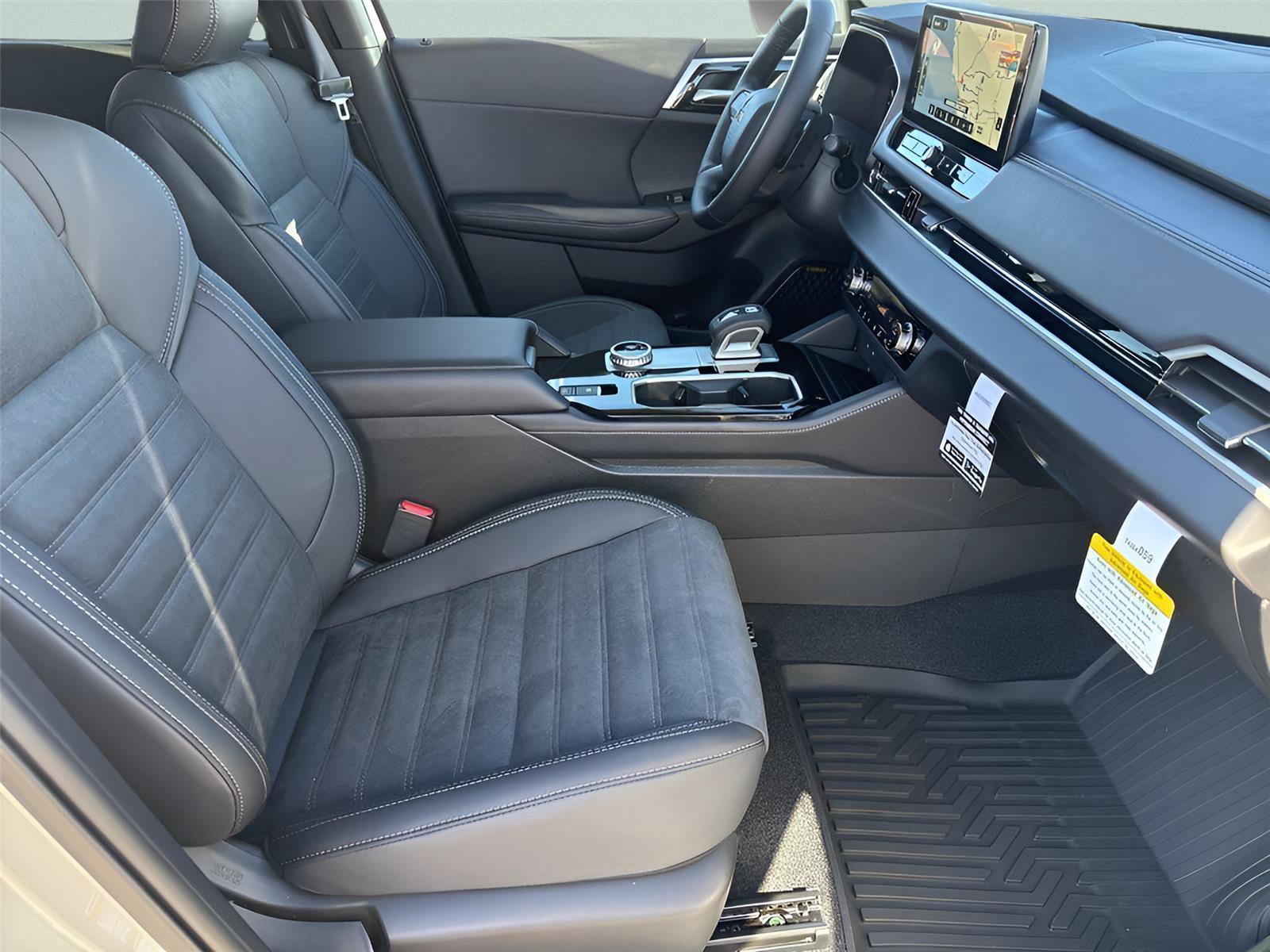 New 2026 Mitsubishi Outlander SE FWD image 25