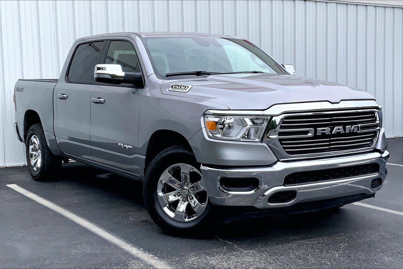 Used 2024 RAM 1500 Laramie AWD/4WD image 2