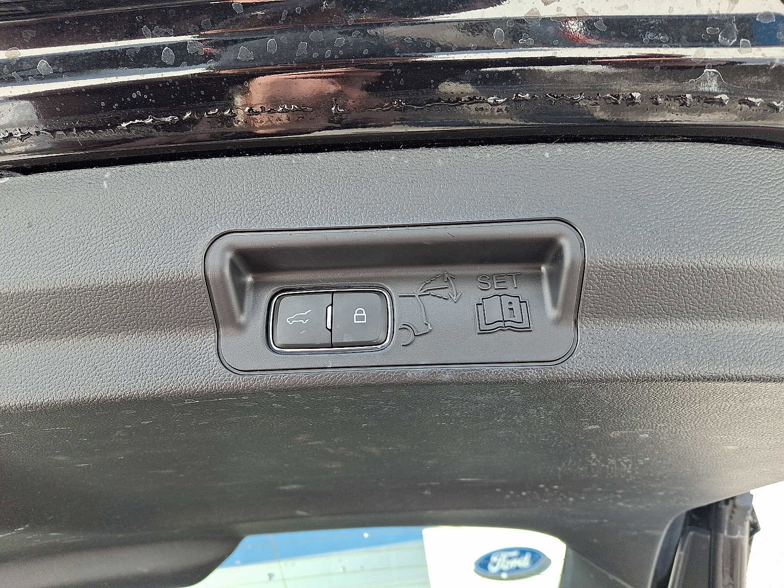 Certified 2022 Ford Explorer XLT w/ Equipment Group 202A image 34