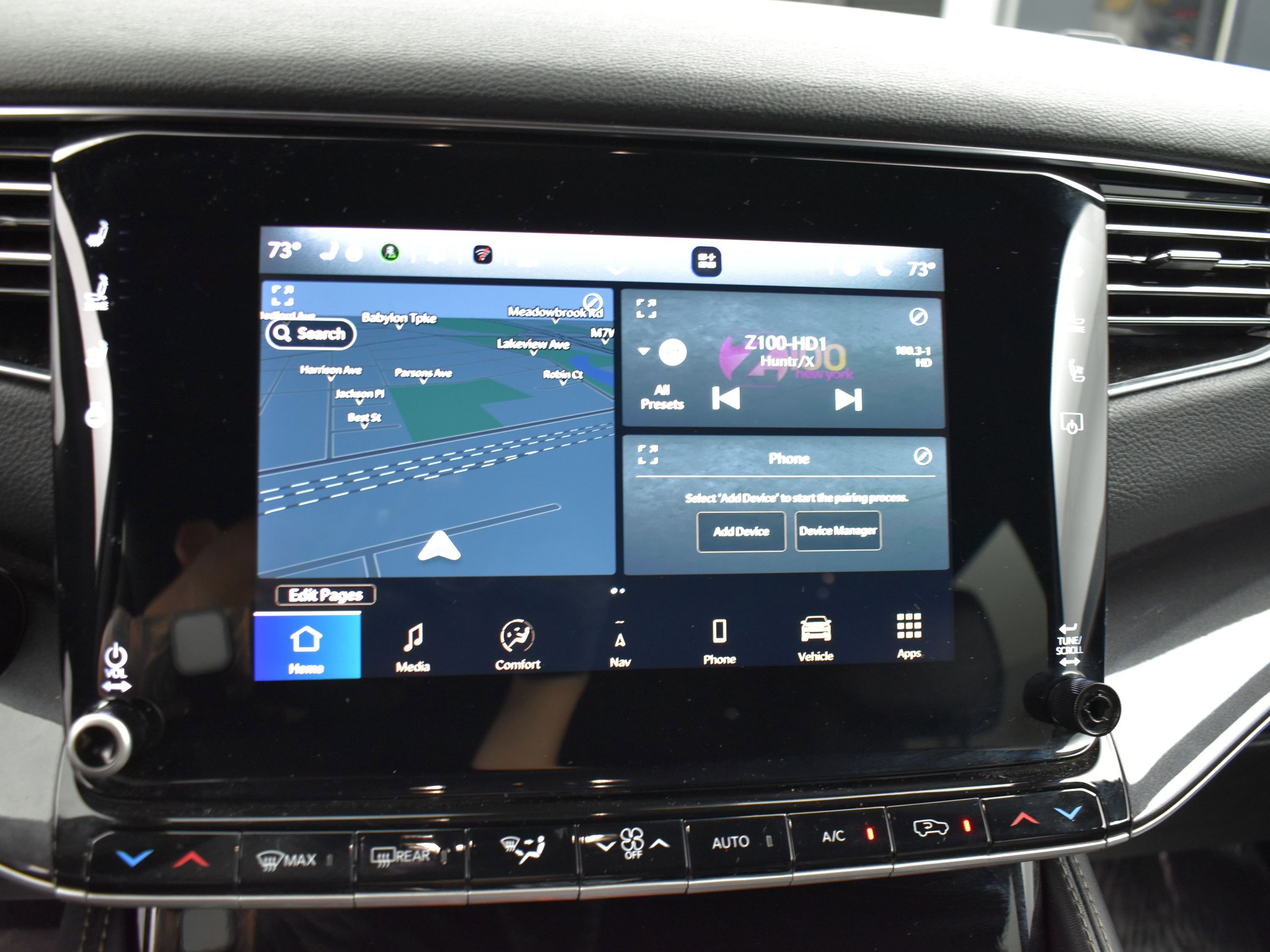 Used 2024 Jeep Wagoneer L 4WD image 13