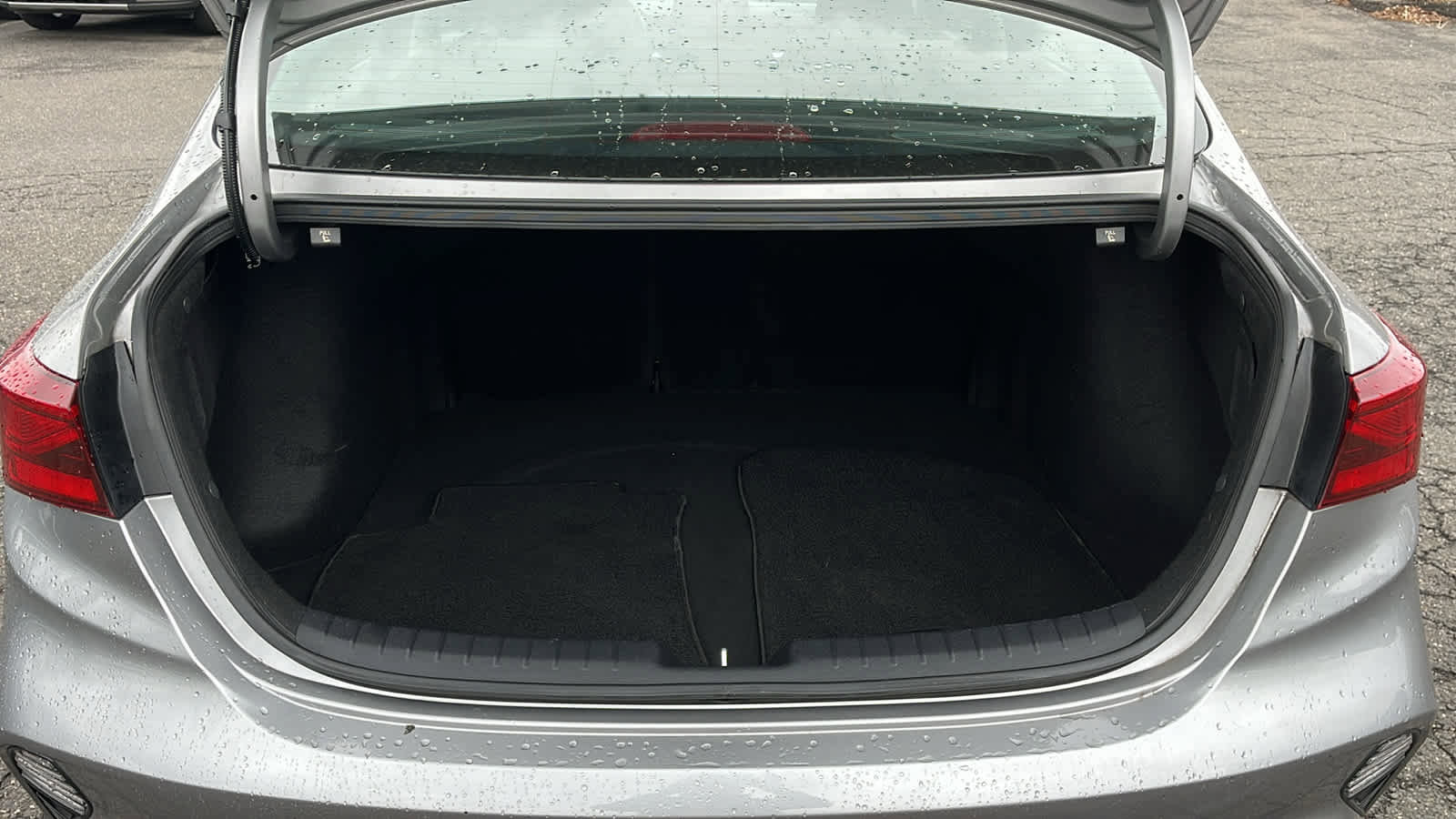 Used 2023 Kia Forte LXS image 28