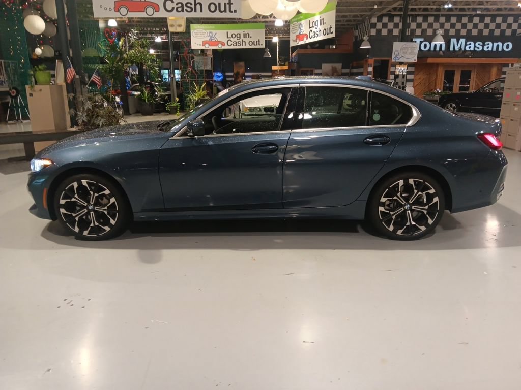 Certified 2025 BMW 330i xDrive Sedan AWD/4WD image 16