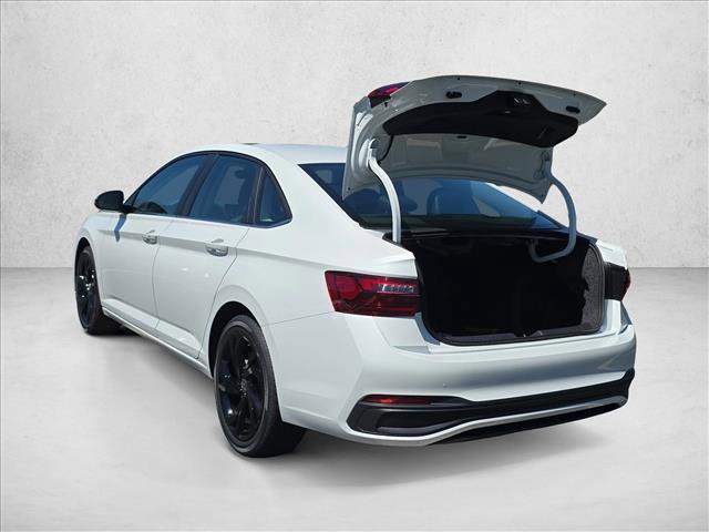 New 2026 Volkswagen Jetta SE image 3