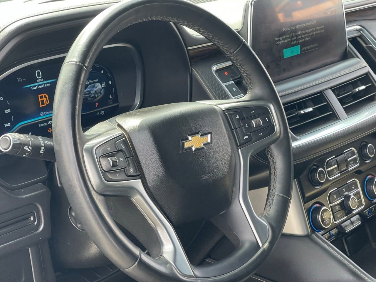 Used 2023 Chevrolet Suburban Premier image 6