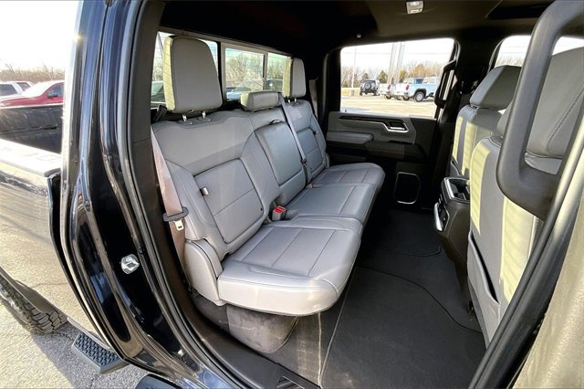 Used 2024 GMC Sierra 2500 SLT w/ SLT Convenience Package image 26