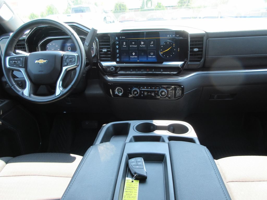 Certified 2024 Chevrolet Silverado 1500 LT AWD/4WD image 18