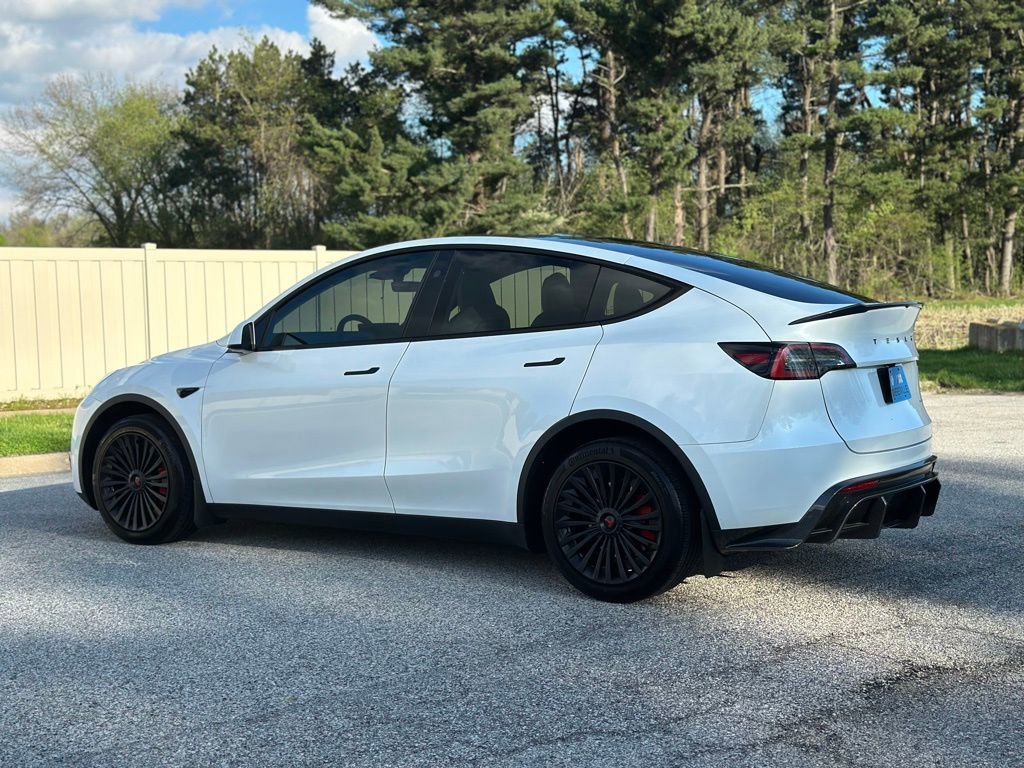 Used 2024 Tesla Model Y Long Range image 5