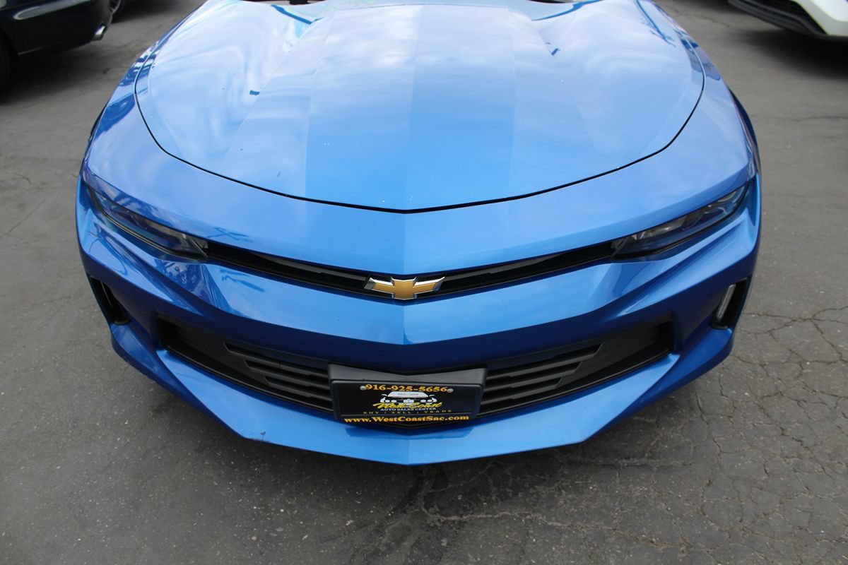 Used 2017 Chevrolet Camaro LT RWD image 9