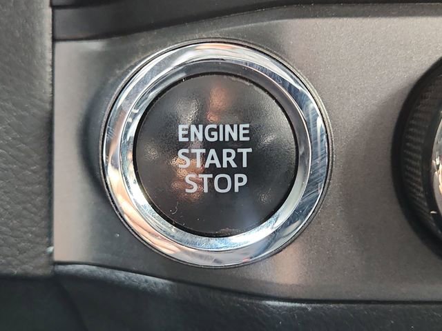 Used 2019 Toyota Tacoma TRD Sport w/ TRD Premium Sport Package AWD/4WD image 16