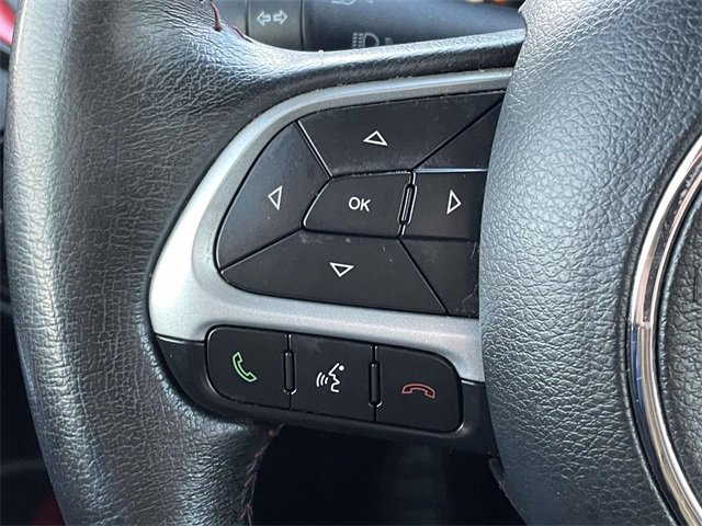 Used 2016 Jeep Renegade Trailhawk w/ Safety & Security Group image 20