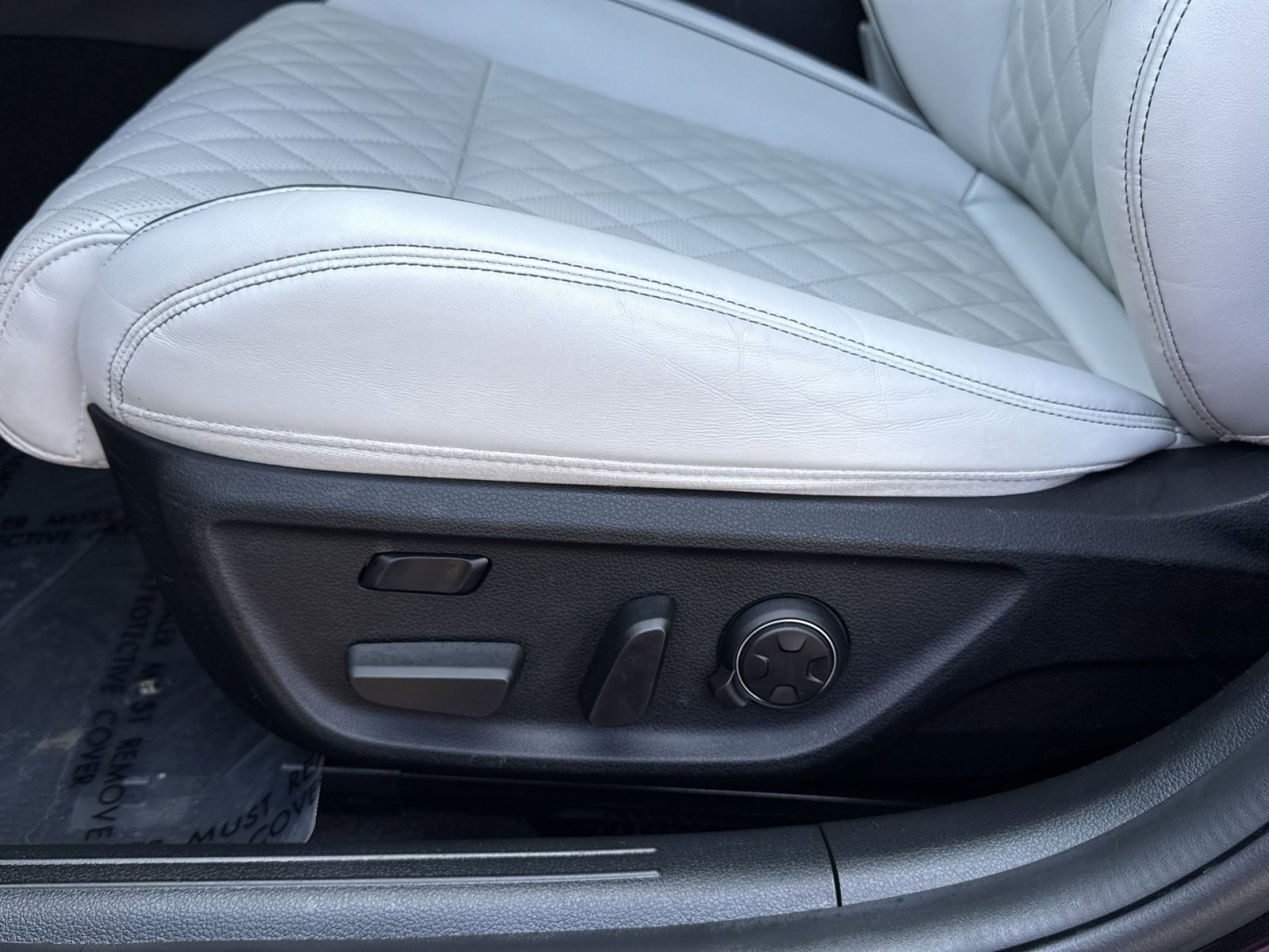 Used 2024 Genesis G70 3.3T Advanced w/ Sport Prestige Package image 14