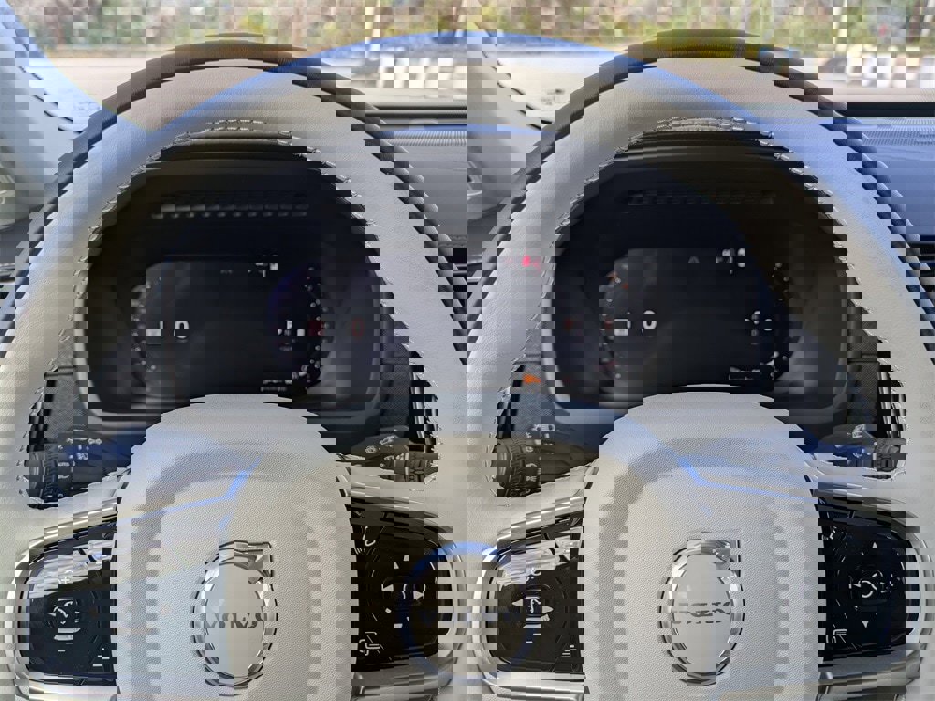 New 2026 Volvo XC90 B6 Ultra w/ Protection Package Premier image 40