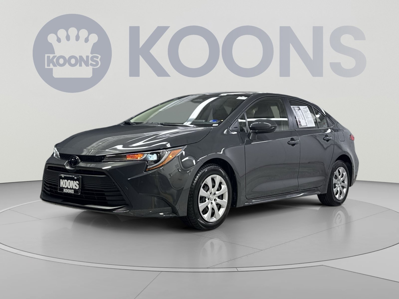 Used 2023 Toyota Corolla LE w/ Carpet Mat Package (TMS) FWD image 1