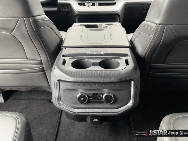 Used 2025 Ford Expedition Active RWD image 27