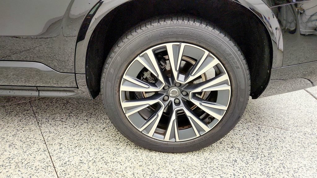 Used 2022 Volvo XC90 T6 Momentum w/ Advanced Package AWD/4WD image 9