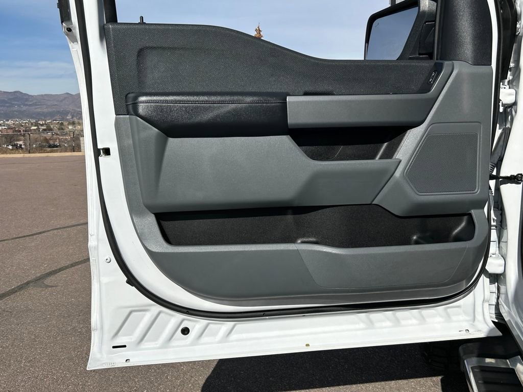 Used 2023 Ford F150 XLT w/ XTR Package image 30