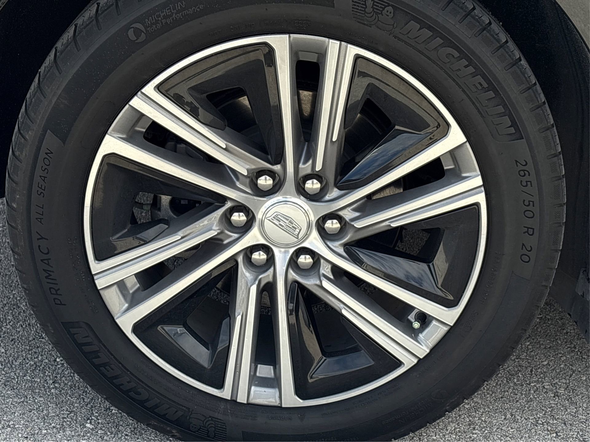 Used 2024 Cadillac Lyriq Luxury image 13