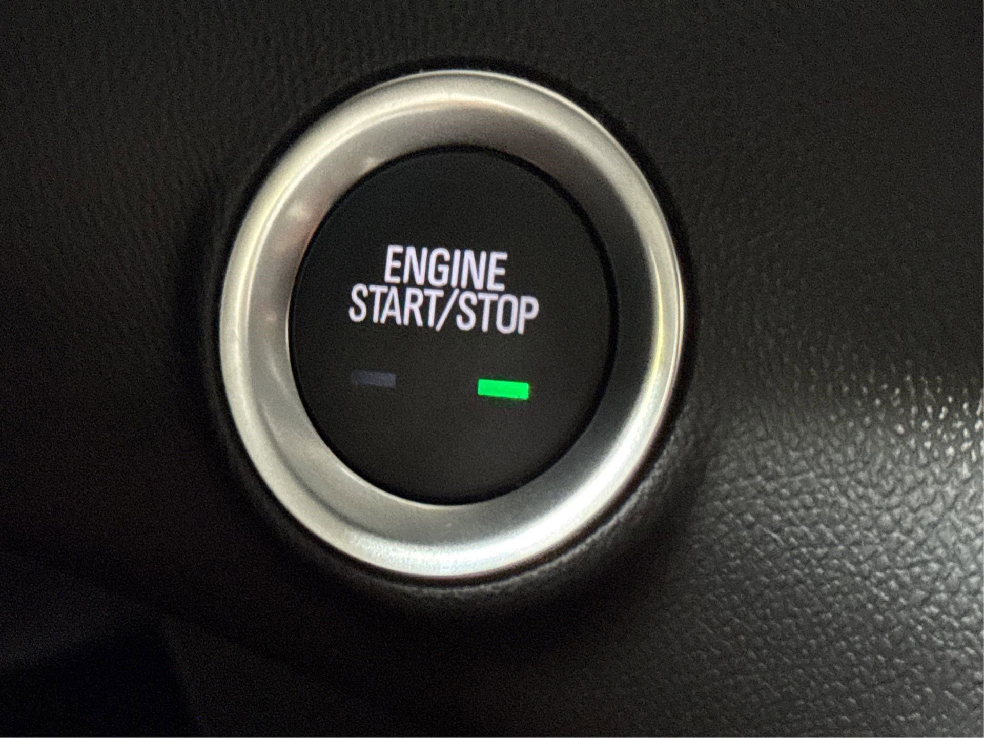 Used 2023 GMC Terrain SLE w/ Elevation Edition image 31