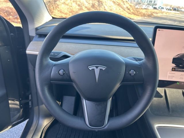 Used 2023 Tesla Model Y Long Range image 13