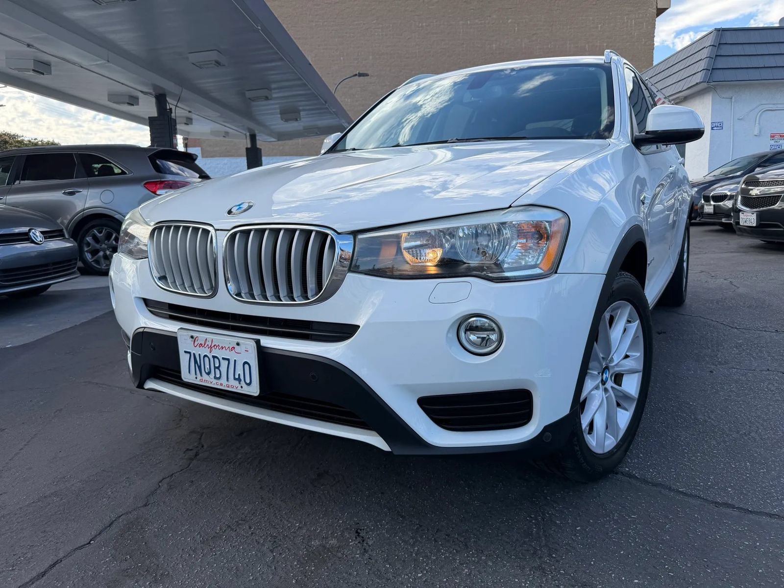 Used 2016 BMW X3 xDrive28i AWD/4WD image 3