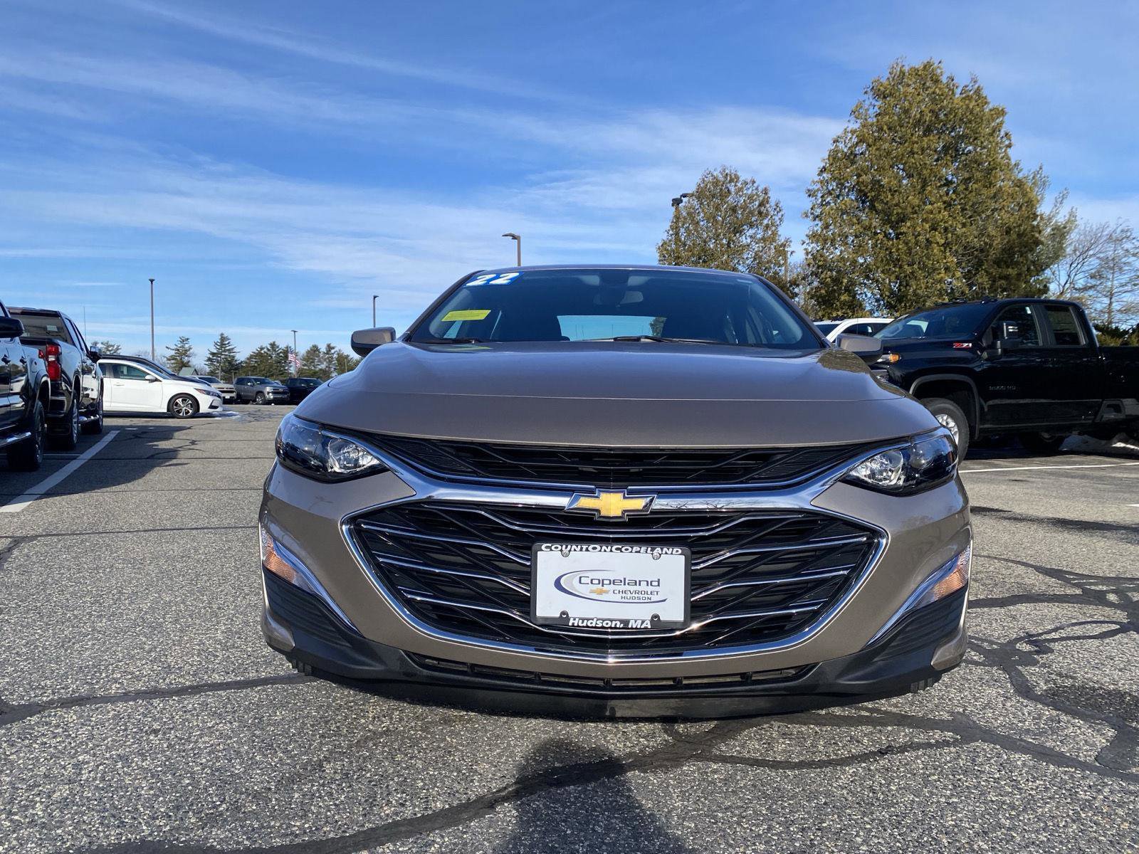 Used 2022 Chevrolet Malibu LS image 2