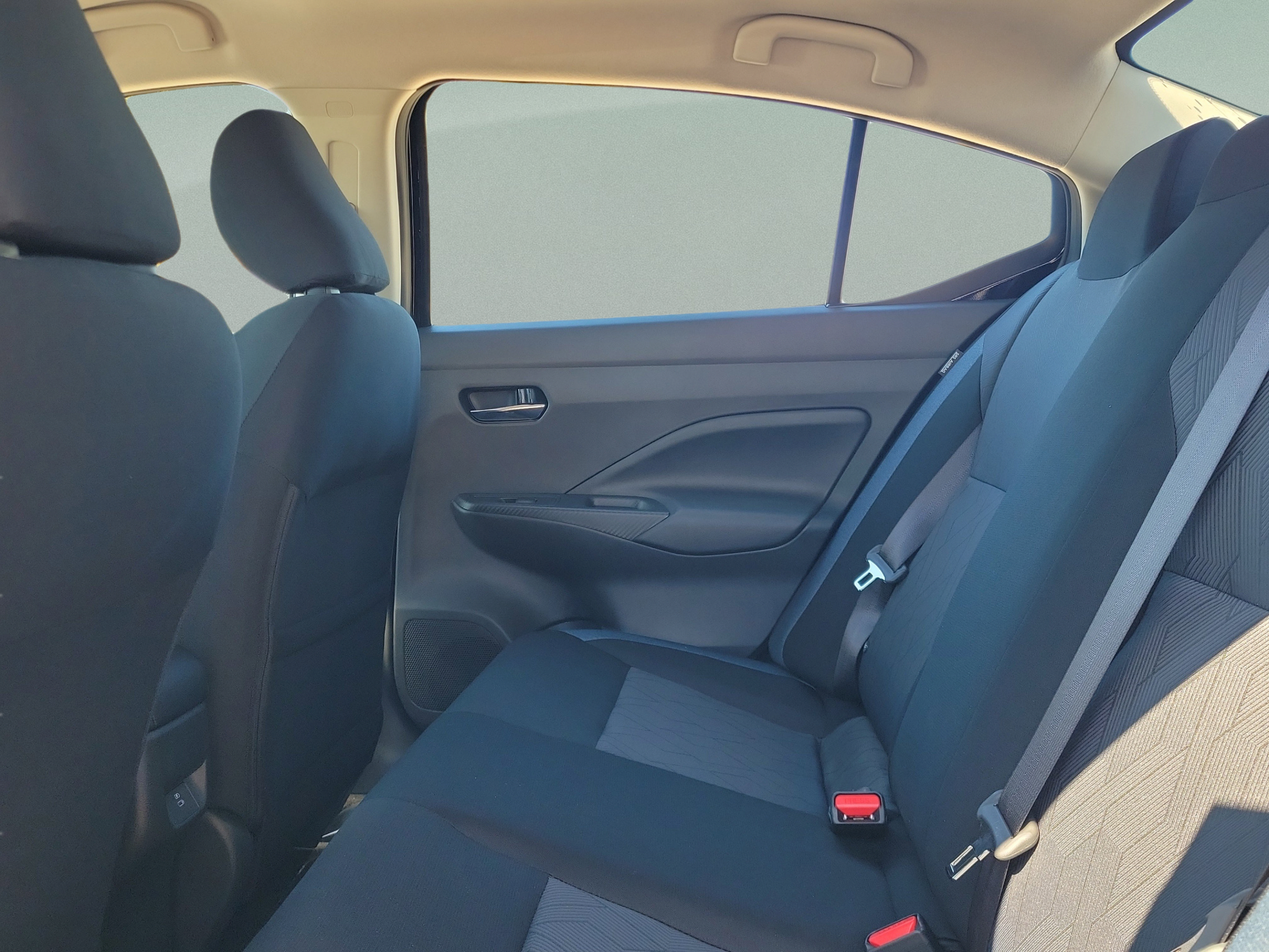 Certified 2025 Nissan Versa SV w/ Trunk Package FWD image 10