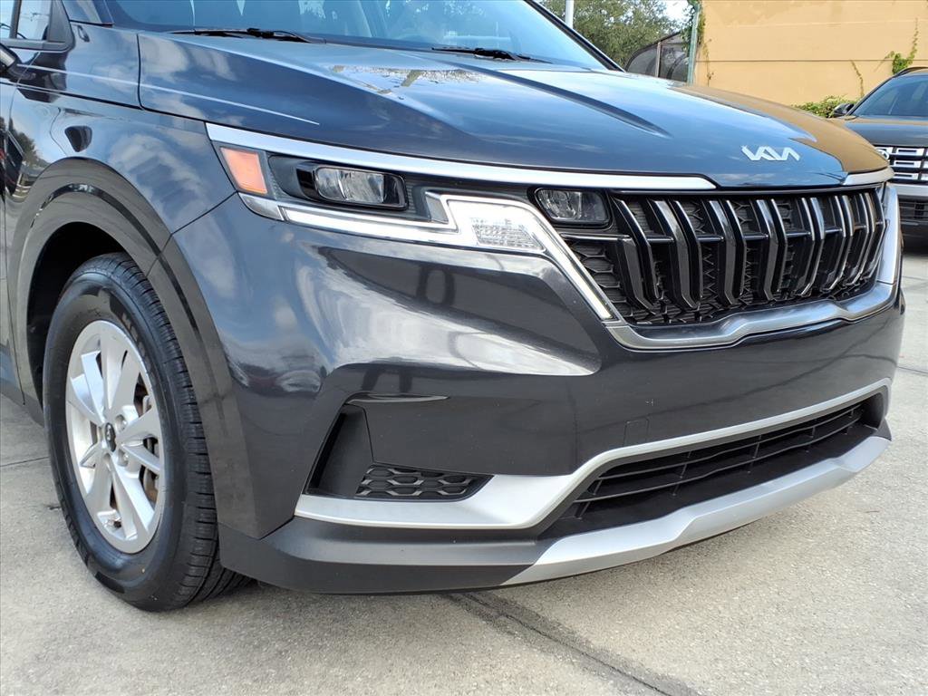 Used 2024 Kia Carnival LX image 9