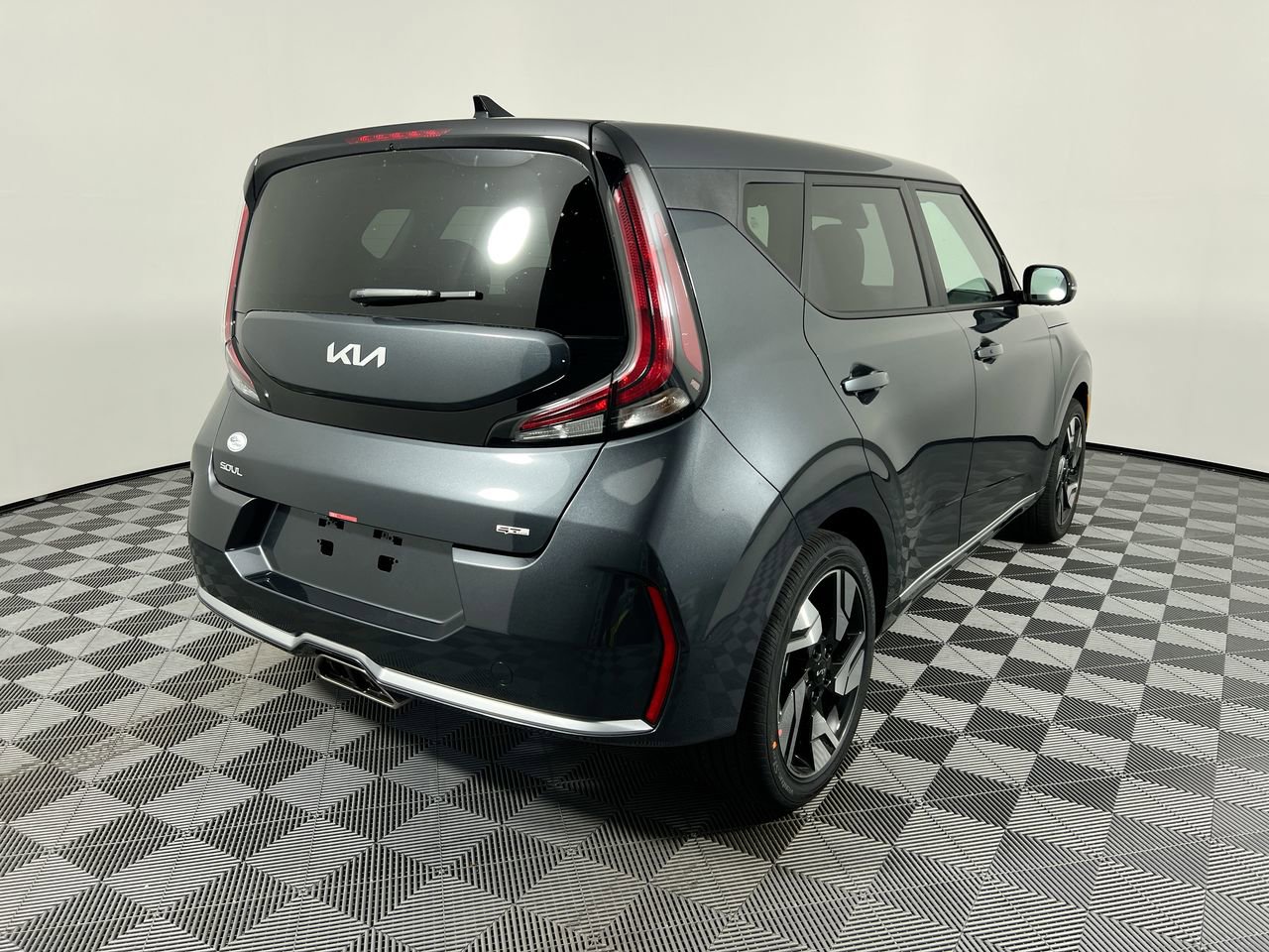 Certified 2025 Kia Soul GT-Line w/ GT-Line Technology Package FWD image 3
